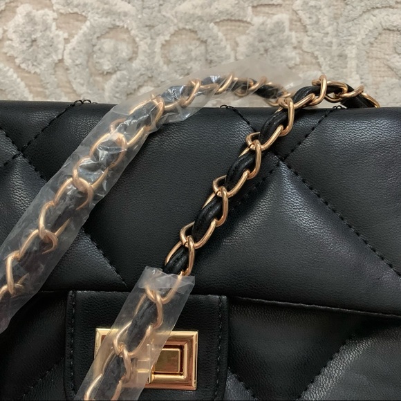 Black Quilted Shoulder Bag - Picture 10 of 14